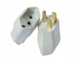 ADAPTADOR WEG 3P/2P+T P.CHATO 15A BRANCO     805-1